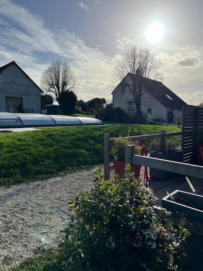 Le Hameau Du Peu Villa Châteauvieux Buitenkant foto